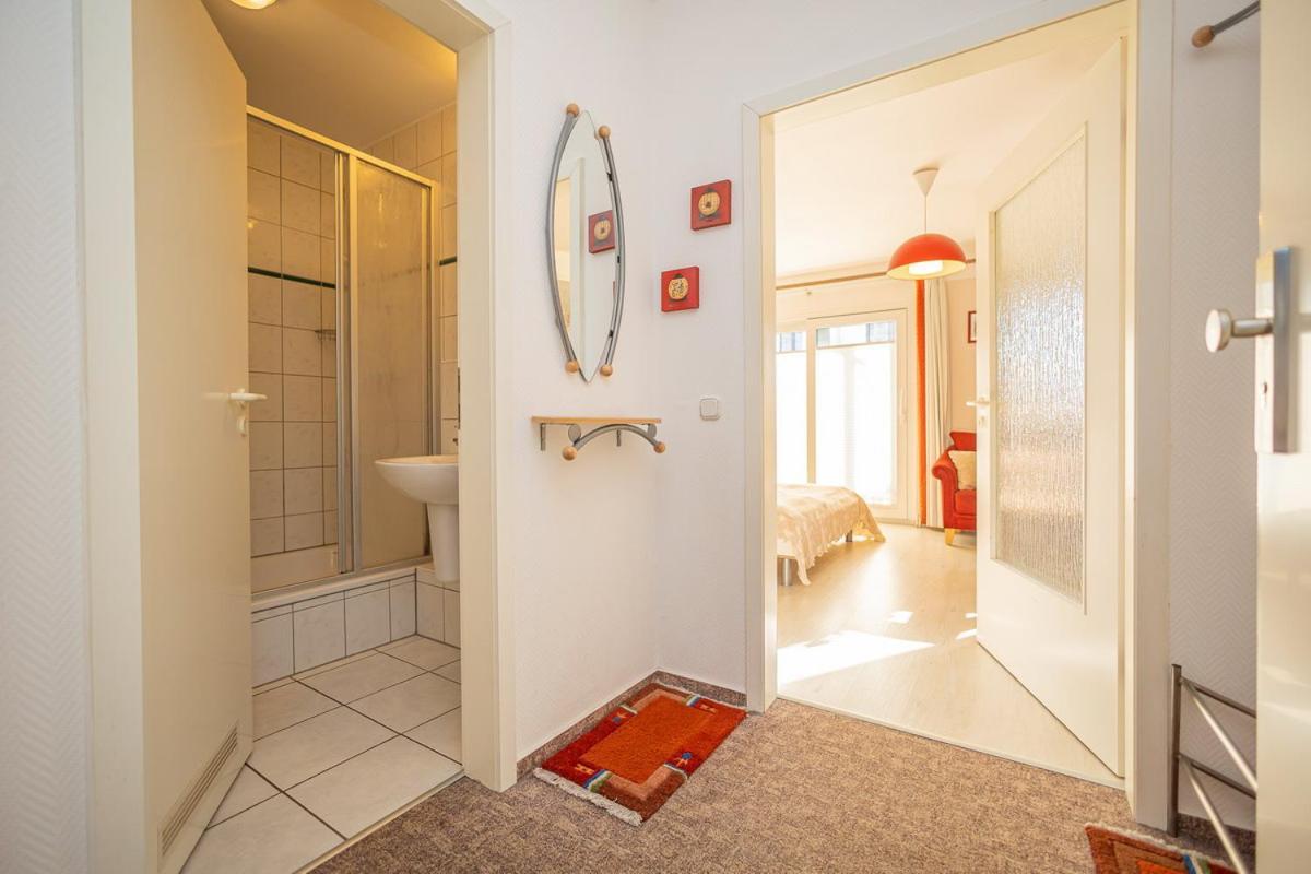 Studio 2 Im Eg Haus Stranddistel, Geschmackvoll Eingerichtete Ferienwohnung Fur 2 Personen In Zingst Exterior foto